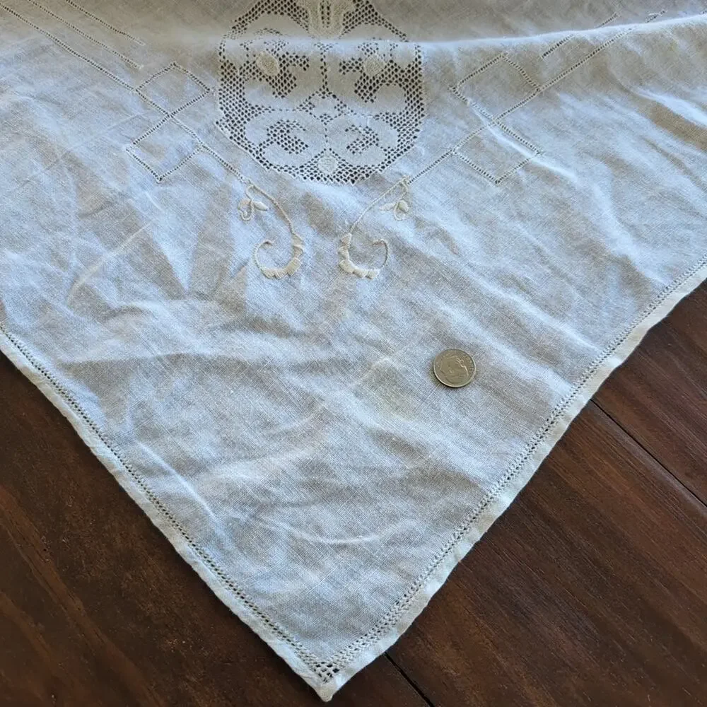 Vintage Handmade Tablecloth Whitework Embroidery & Filet Lace Inserts 50